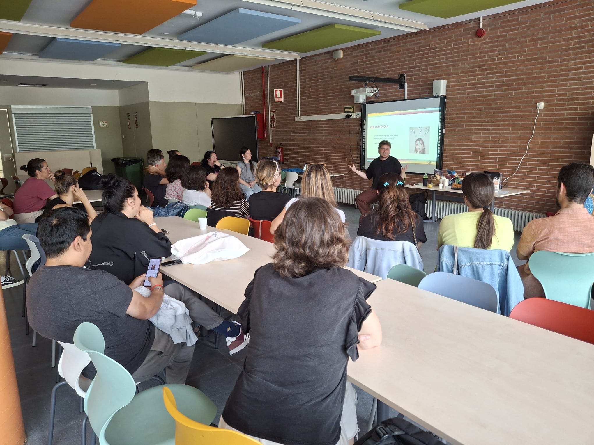 Fora les vergonyes! Acompanyant les sexualitats diverses dels infants